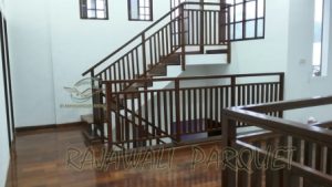 pemasangan Lantai Kayu Parket