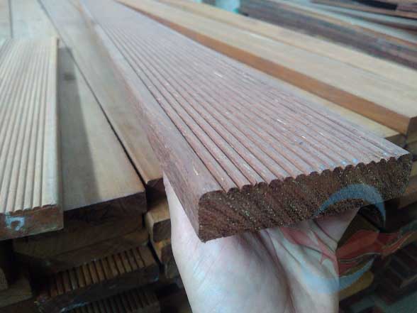 harga lantai kayu Decking Merbau