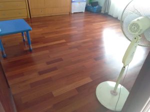 pemasangan lantai kayu Merbau Rumah 5
