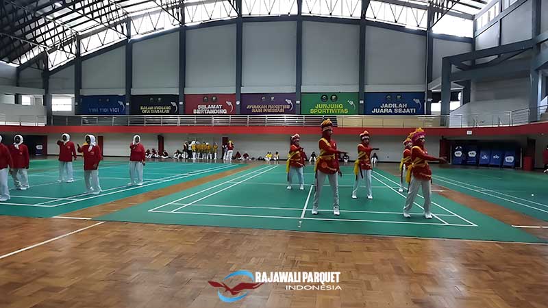 Lantai kayu GOR satria Purwokerto