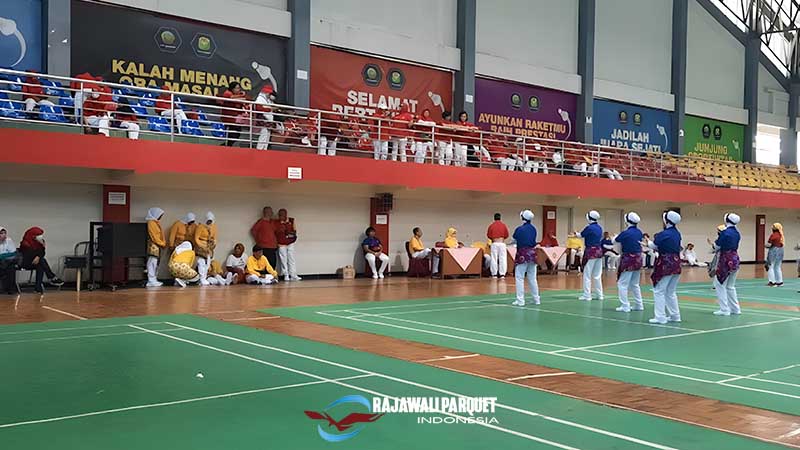 Lantai kayu GOR satria Purwokerto