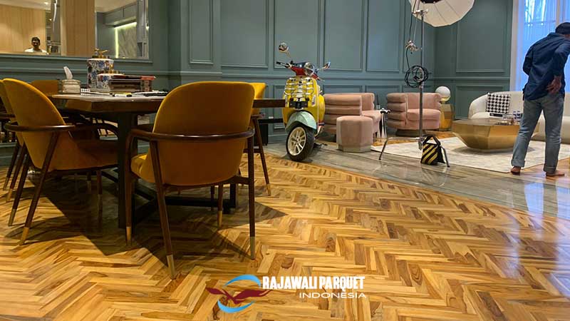 Lantai kayu rumah irwanyah zaskia sungkar