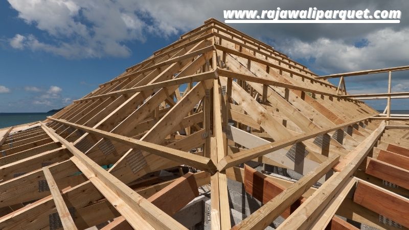 manfat kayu kempas - Dijadikan Rangka Atap Rumah