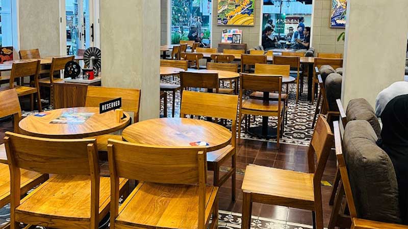 Jabarano Coffee desain kayu 5