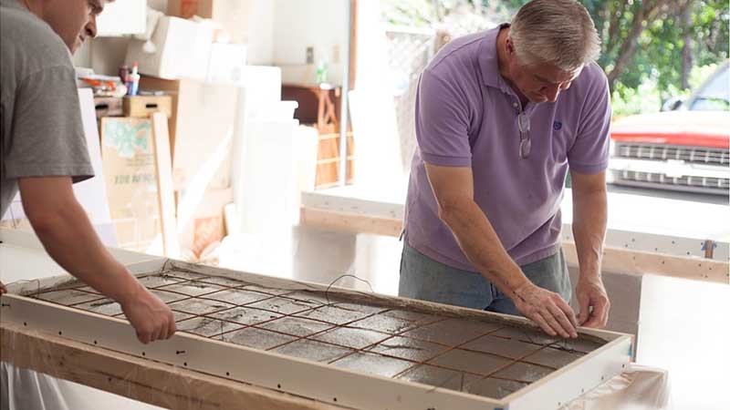 Meja dapur Cor beton vs rangka Plywood