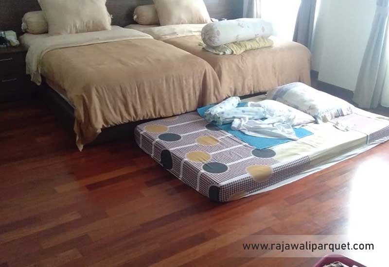 Alasan menggunakan lantai kayu di kamar tidur