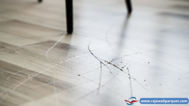 Adanya Gesekan Dari Furniture